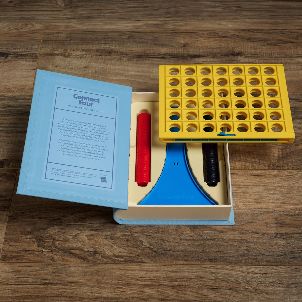 Connect 4 | Vintage Bookshelf Edition